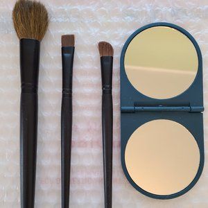 4 pc Mini Make Up Brush Set w/ Compact Mirror